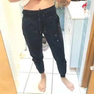Lulu Lemon navy jogger/sweatpants